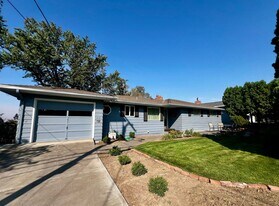 719 NW 5th St in Pendleton, OR - Building Photo