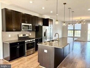 650 Aspen Rd in Stafford, VA - Building Photo - Building Photo