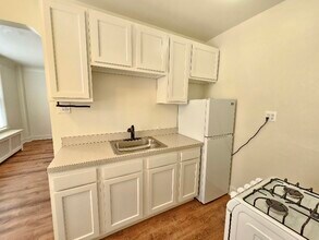 808 N Main St in Royal Oak, MI - Building Photo - Building Photo