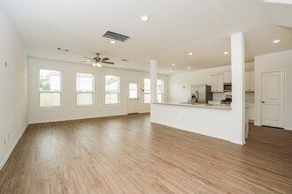1722 Sahara Dr in Crosby, TX - Building Photo - Building Photo