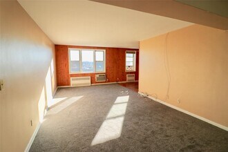 1 Sadore Ln in Yonkers, NY - Building Photo - Building Photo