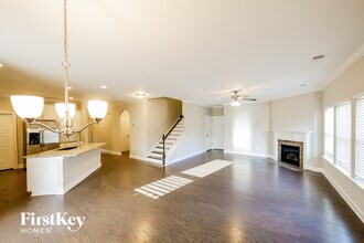 1205 Hunters Gate Dr in Birmingham, AL - Foto de edificio - Building Photo
