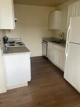 454 Umatilla St in Sutherlin, OR - Building Photo - Building Photo