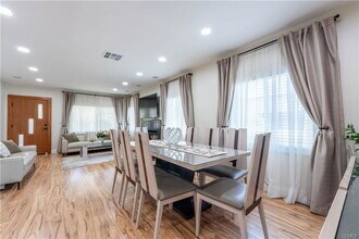 2108 Bel Aire Dr in Glendale, CA - Building Photo - Building Photo