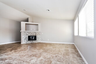 717 Azure Banks Ave in North Las Vegas, NV - Building Photo - Building Photo