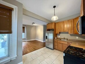 81 Cannon St, Unit 1 in Poughkeepsie, NY - Building Photo - Building Photo