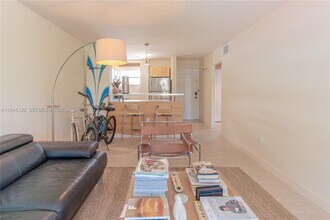 1615 West Ave in Miami Beach, FL - Building Photo - Building Photo