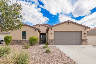 1035 Carlsbad Dr in San Tan Valley, AZ - Building Photo - Building Photo