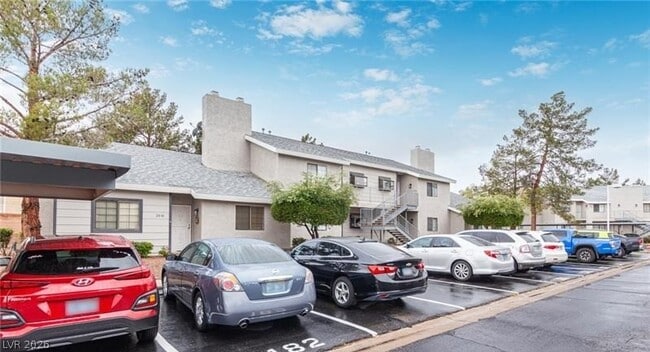 2840 Blue Bonnet Dr in Henderson, NV - Foto de edificio - Building Photo