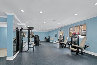 Reston Glade in Reston, VA - Foto de edificio - Building Photo