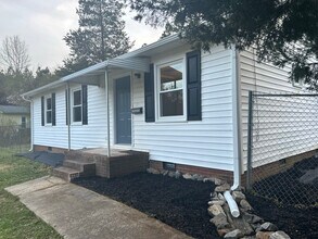 442 Riverdale Rd in Mocksville, NC - Building Photo - Building Photo