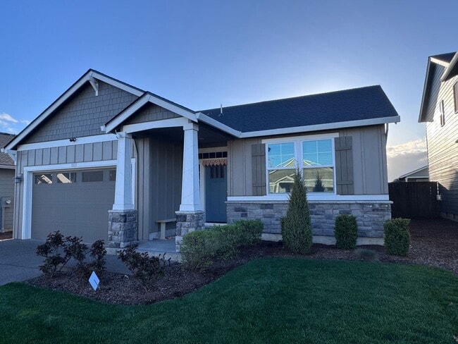 1115 S 32nd Ave in Cornelius, OR - Building Photo - Building Photo