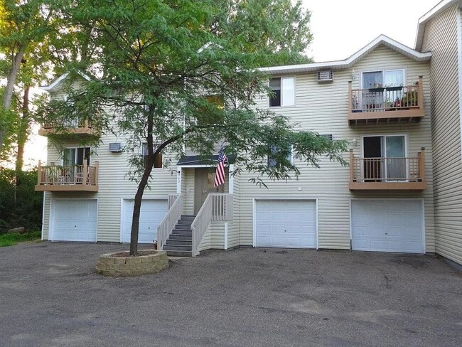 property at 942 Wescott Trail