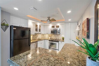 2000 S Ocean Blvd in Pompano Beach, FL - Foto de edificio - Building Photo