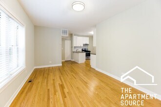 3527 N Broadway St, Unit 1W in Chicago, IL - Building Photo - Building Photo