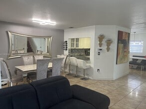 12406 NW 7th Ln in Miami, FL - Building Photo - Building Photo