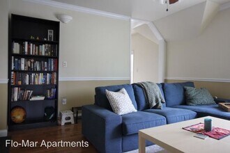 811 Washtenaw Ave in Ypsilanti, MI - Building Photo - Building Photo