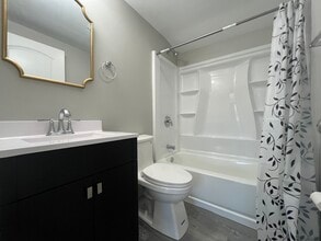 1204 N Park St in Streator, IL - Building Photo - Building Photo