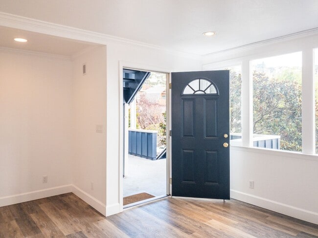 313 Valley St in Sausalito, CA - Building Photo - Building Photo