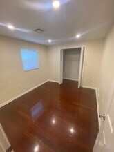 136 Hill St in Portsmouth, NH - Building Photo - Building Photo