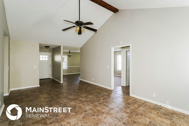 1921 Treeview Dr in Nashville, TN - Foto de edificio - Building Photo