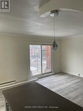 2365 Marine Dr in Oakville, ON - Building Photo - Building Photo