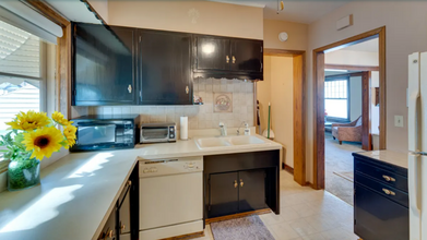 2015 2nd Ave in Rockford, IL - Building Photo - Building Photo