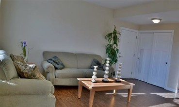 74 Division St-Unit -3 in South River, NJ - Foto de edificio - Building Photo