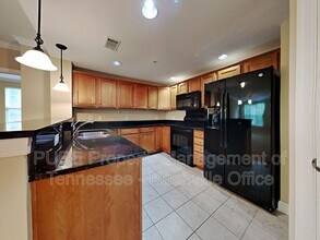 2000 Newark Ln in Thompson's Station, TN - Foto de edificio - Building Photo