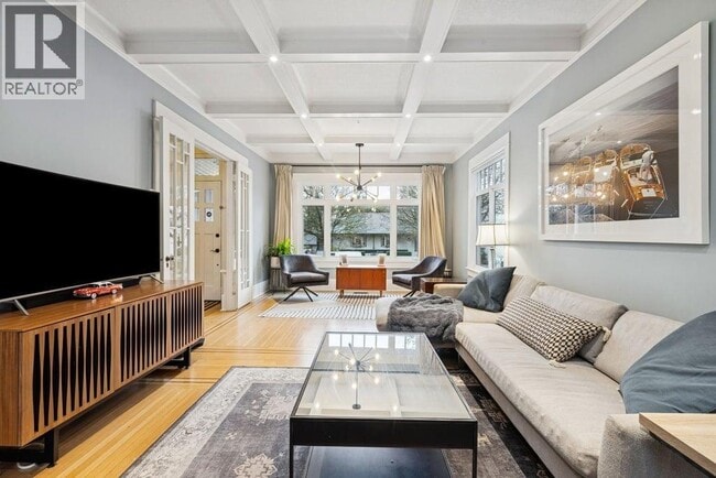 2075 W 48th Ave in Vancouver, BC - Building Photo - Building Photo