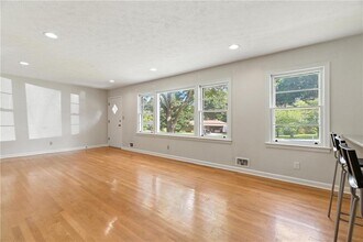 2720 Birchwood Way SW in Marietta, GA - Building Photo - Building Photo