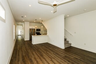 7321 Conley St in Houston, TX - Building Photo - Building Photo