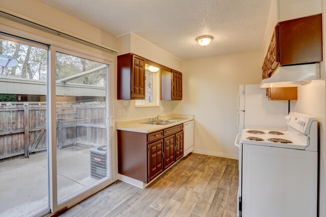 Adrienne Townhomes & Apartments