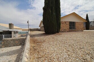 3406 Moonlight Ave in El Paso, TX - Building Photo - Building Photo