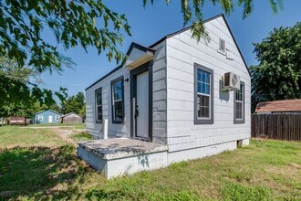 1509 E Rogers St in El Reno, OK - Foto de edificio - Building Photo