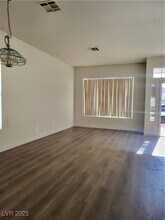 7928 Nookfield Dr in Las Vegas, NV - Building Photo - Building Photo