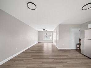 Alfond Village in Old Town, ME - Foto de edificio - Building Photo