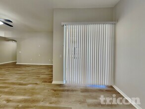 1810 Cattleman Dr in Brandon, FL - Foto de edificio - Building Photo