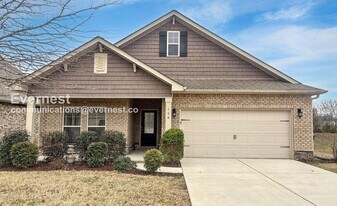 130 Shrewsberry Dr in Huntsville, AL - Building Photo