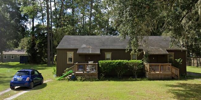 property at 306 Celery Ave S