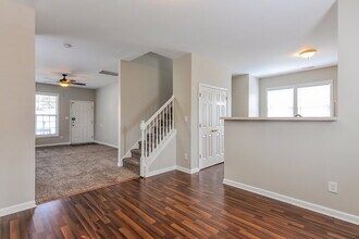 3879 Pin Oak Rd in Raleigh, NC - Building Photo - Building Photo