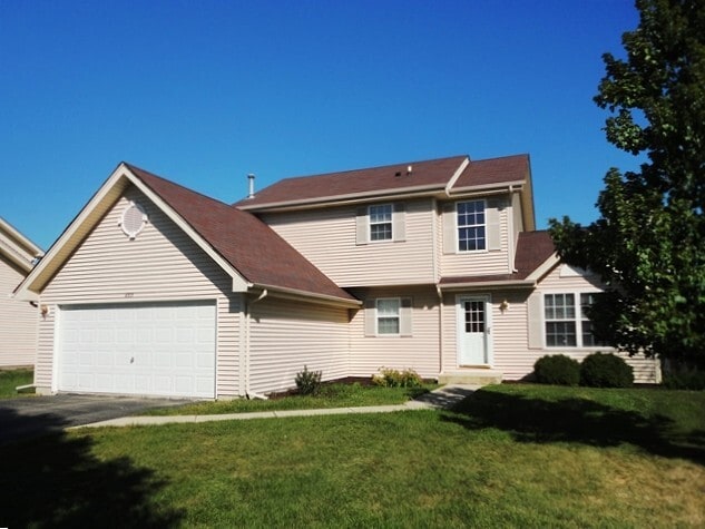 property at 4515 Skylark Ln