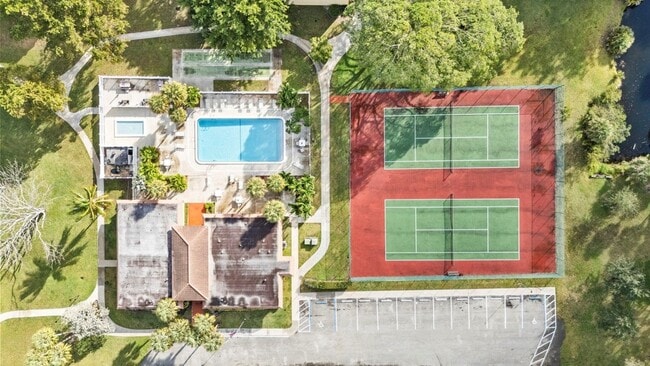 830 SW 9th St Cir, Unit 204 in Boca Raton, FL - Building Photo - Building Photo