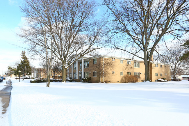 Redford House in Redford, MI - Building Photo - Building Photo