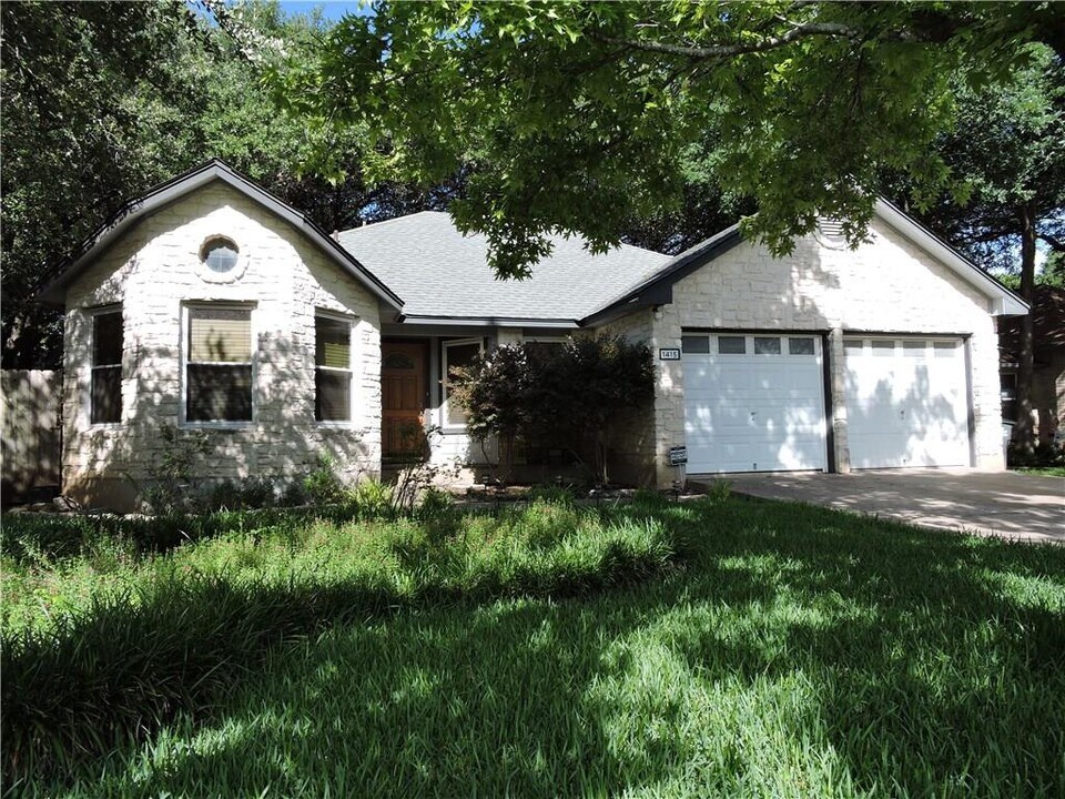 1415 Laurel Glen Blvd in Leander, TX - Building Photo
