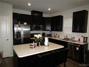 2210 Palm Ct in Sandston, VA - Building Photo - Building Photo