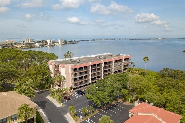 property at 2700 Bayshore Blvd