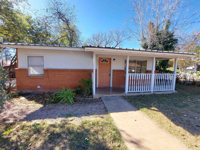 property at 202 N Pierce St