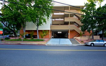 Milnard Manor Apartments in Belmont, CA - Building Photo - Building Photo