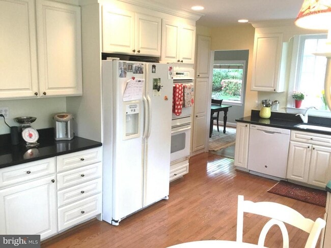 property at 6112 Wynnwood Rd
